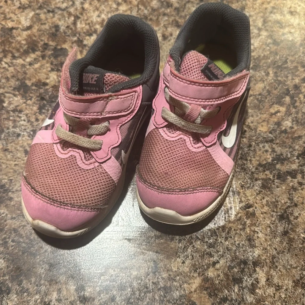 Nike pink and gray toddlers shoes size 8
